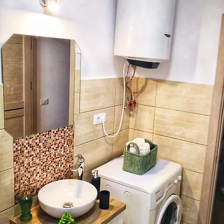 Lägenhet Apartament Andi *