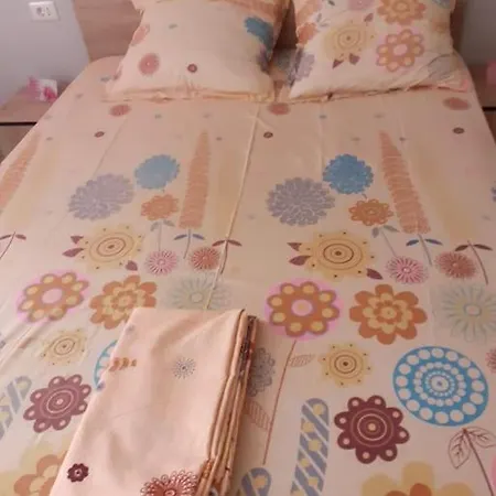 Apartament Andi Lägenhet *